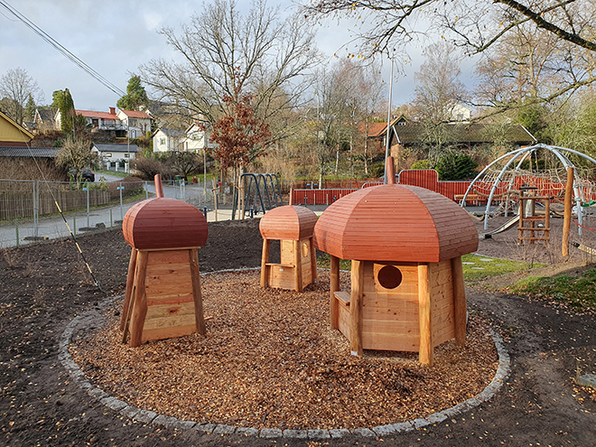 Lekhus och klätterställning i Printzparken.