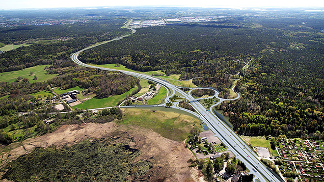 Illustration över motorvägen och en ny trafikplats i Lissma.