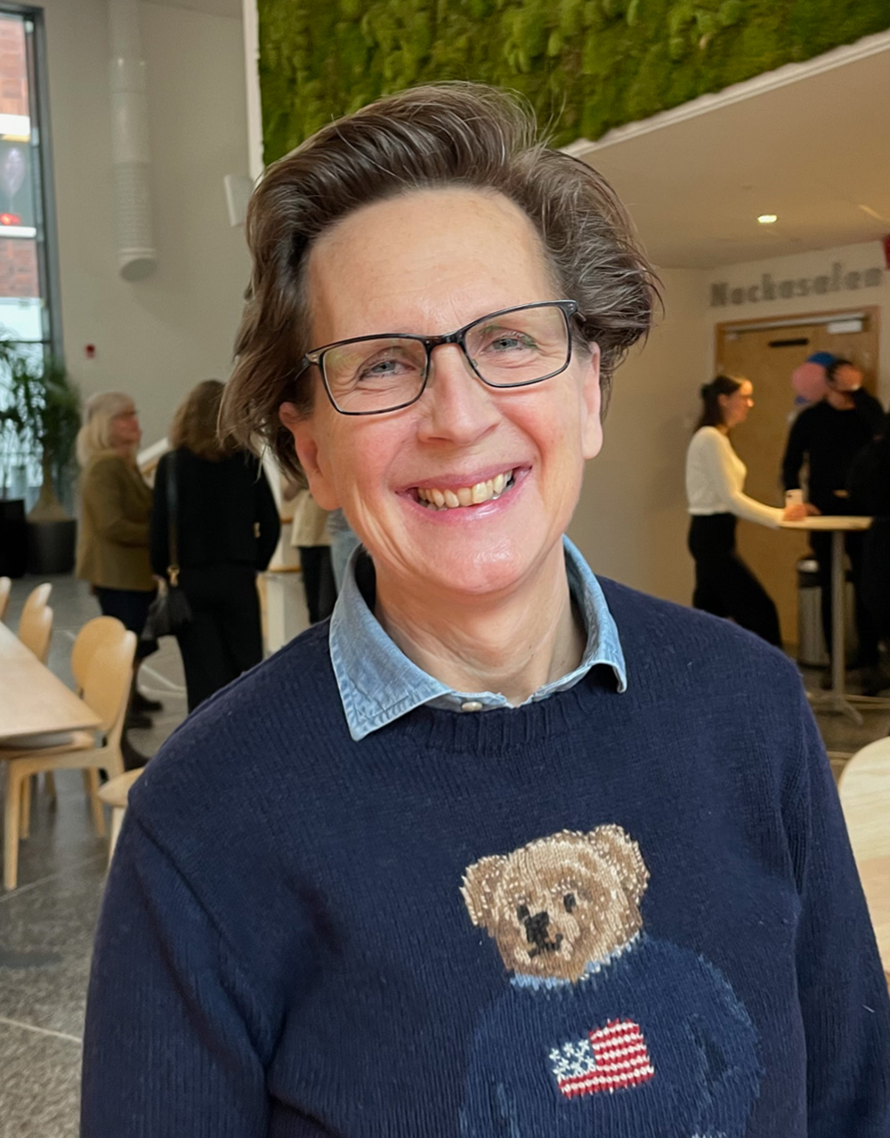Porträttbild på Lollo Lindahl.