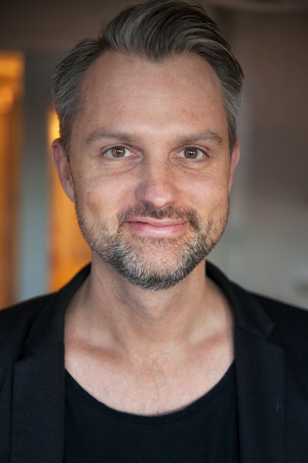 Porträttbild på Richard Wihlstrand.
