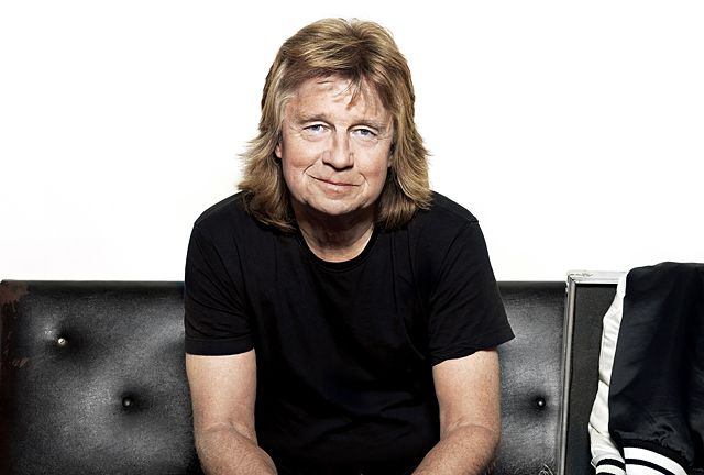 Janne Schaffer i skinnsoffa.