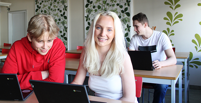 Elever i klassrum