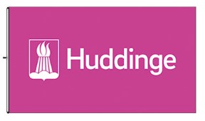 Rosa flagga med Huddinge kommuns logotyp i vitt.